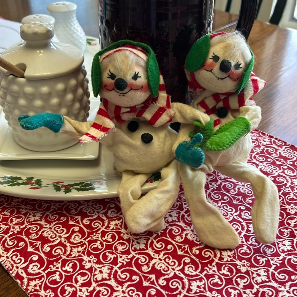 BEAUTIFUL Annabelle vintage snowmen